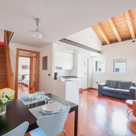 Lejlighed Ca' Altanella, Amazing Views From The Terrace!