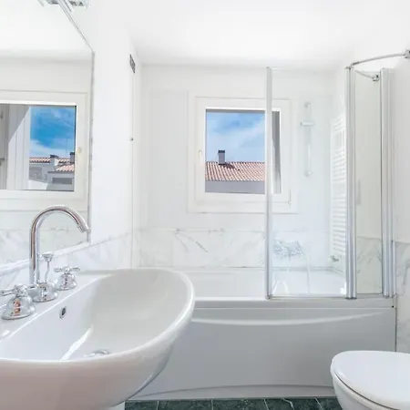 Apartment Ca' Altanella, Amazing Views From The Terrace!