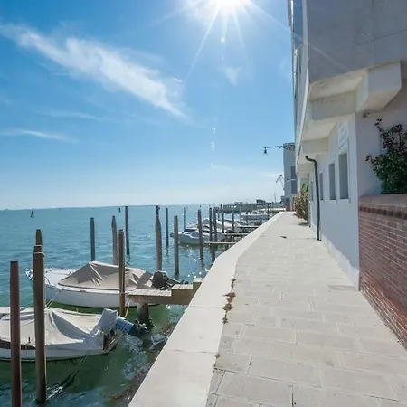 Ca' Altanella, Amazing Views From The Terrace! * Venice